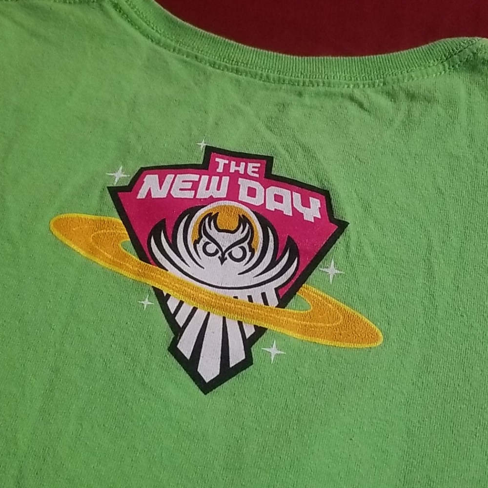 WWE The New Day Funko Pop Exclusive tee S - Picture 3 of 5